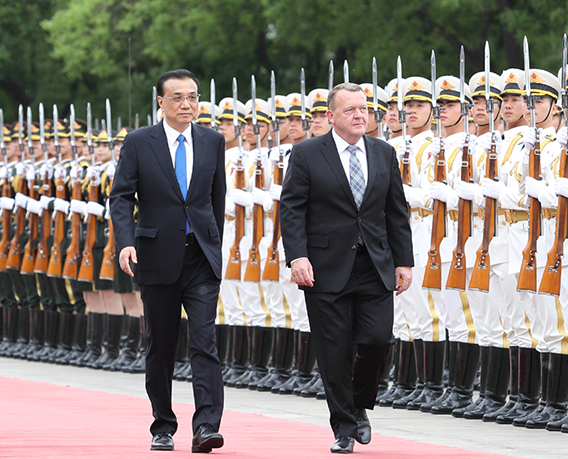 国务院总理李克强举行仪式欢迎丹麦首相拉斯穆森访华